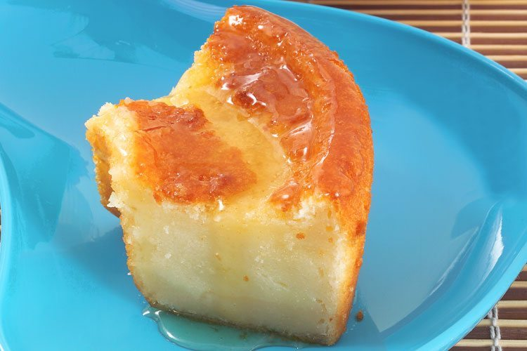 Bolo de Leite com Leite de Coco