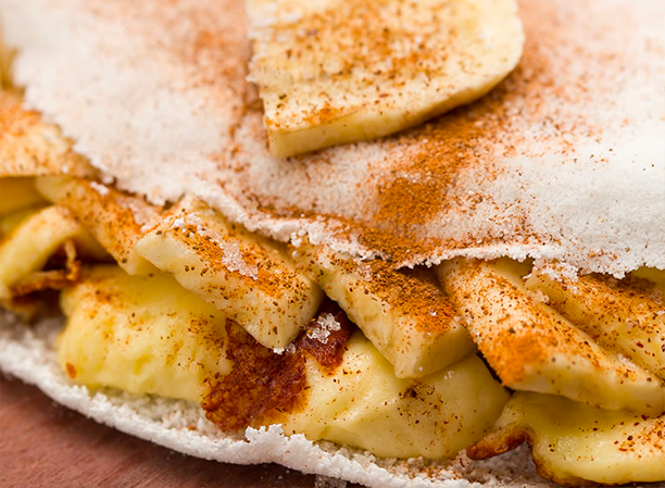 Tapioca com Banana da terra e queijo